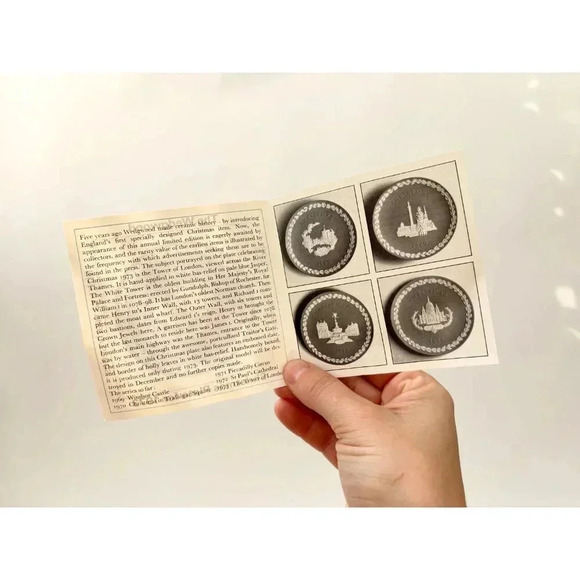 Tower of London Jasperwear Wedgewood 1973 8" Christmas Plate w/ Original box - Picture 10 of 10